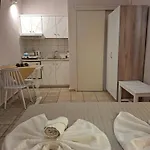 Babis Hotel 2*