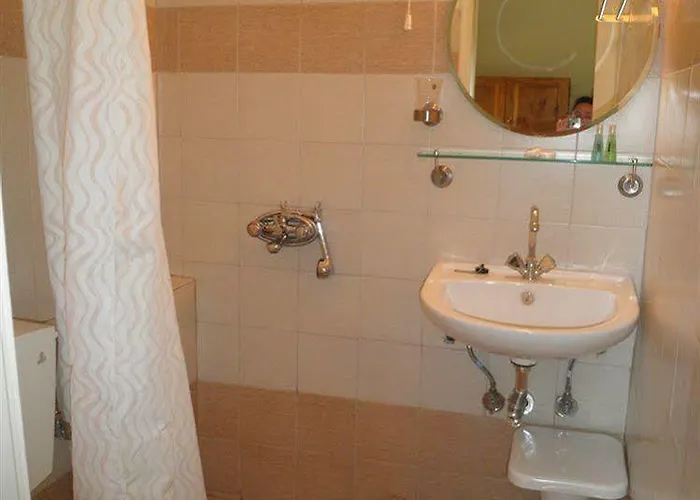 Babis 2* Skiathos Town