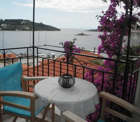 Babis 2* Skiathos Town