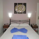 Babis Hotel 2*
